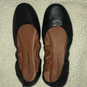 Lucky brand black flats (size 6.5/7)